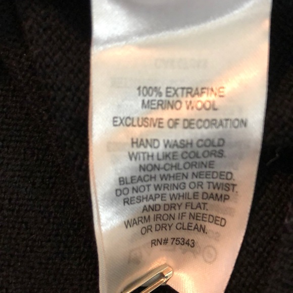 TAHARI size Medium ExtraFine Merino Wool Quilted Satin Shoulder patch  $178 NEW - Picture 10 of 10